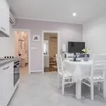 Drop In Luxury Appartement