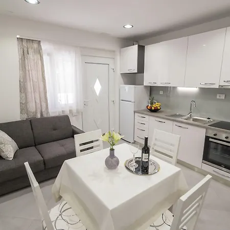 Drop In Luxury דירה