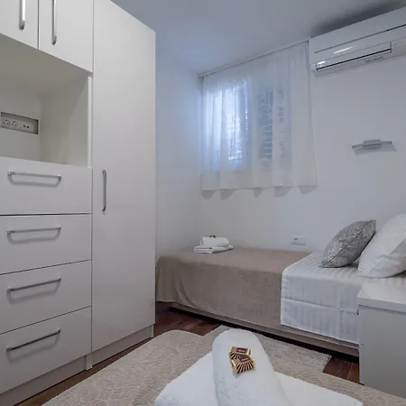 Drop In Luxury * Σπλιτ