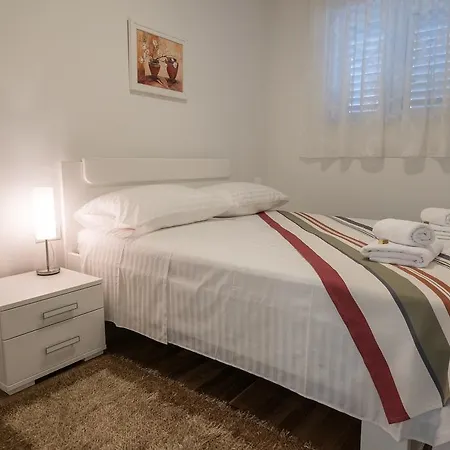 Drop In Luxury Apartament *