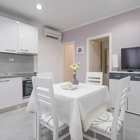 Drop In Luxury Apartman *