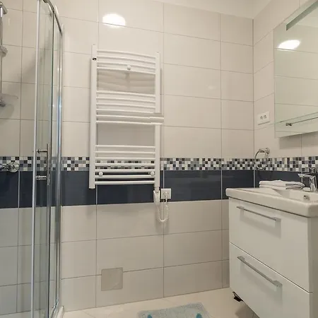 Apartament Drop In Luxury
