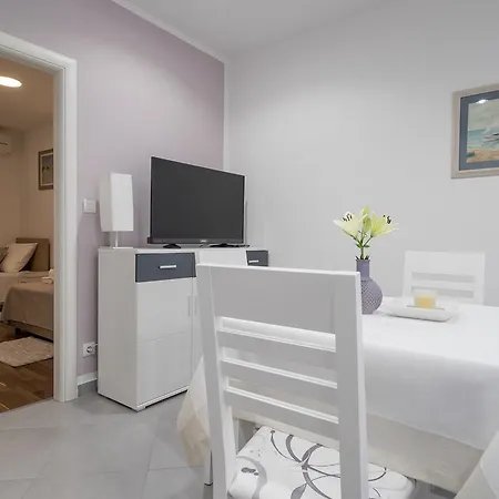 Διαμέρισμα Drop In Luxury *