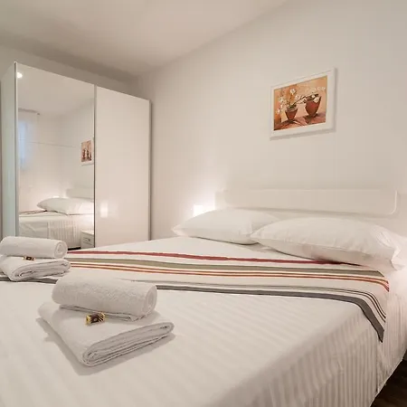 Drop In Luxury Apartament *