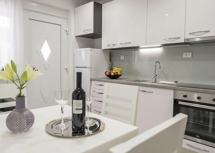 Drop In Luxury 스플리트