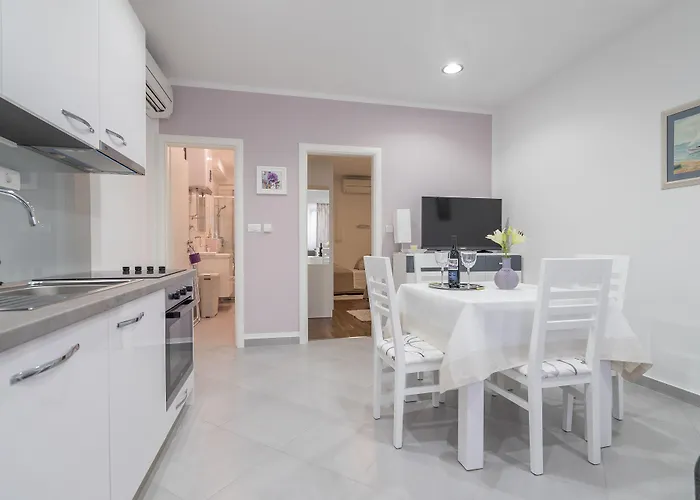 Drop In Luxury 스플리트